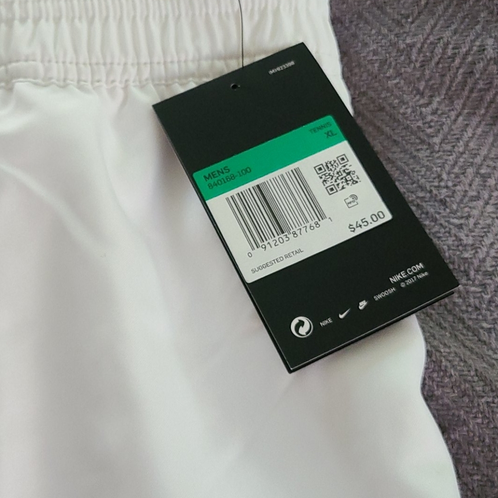 Nwt nike men xlarge dri-fit shorts